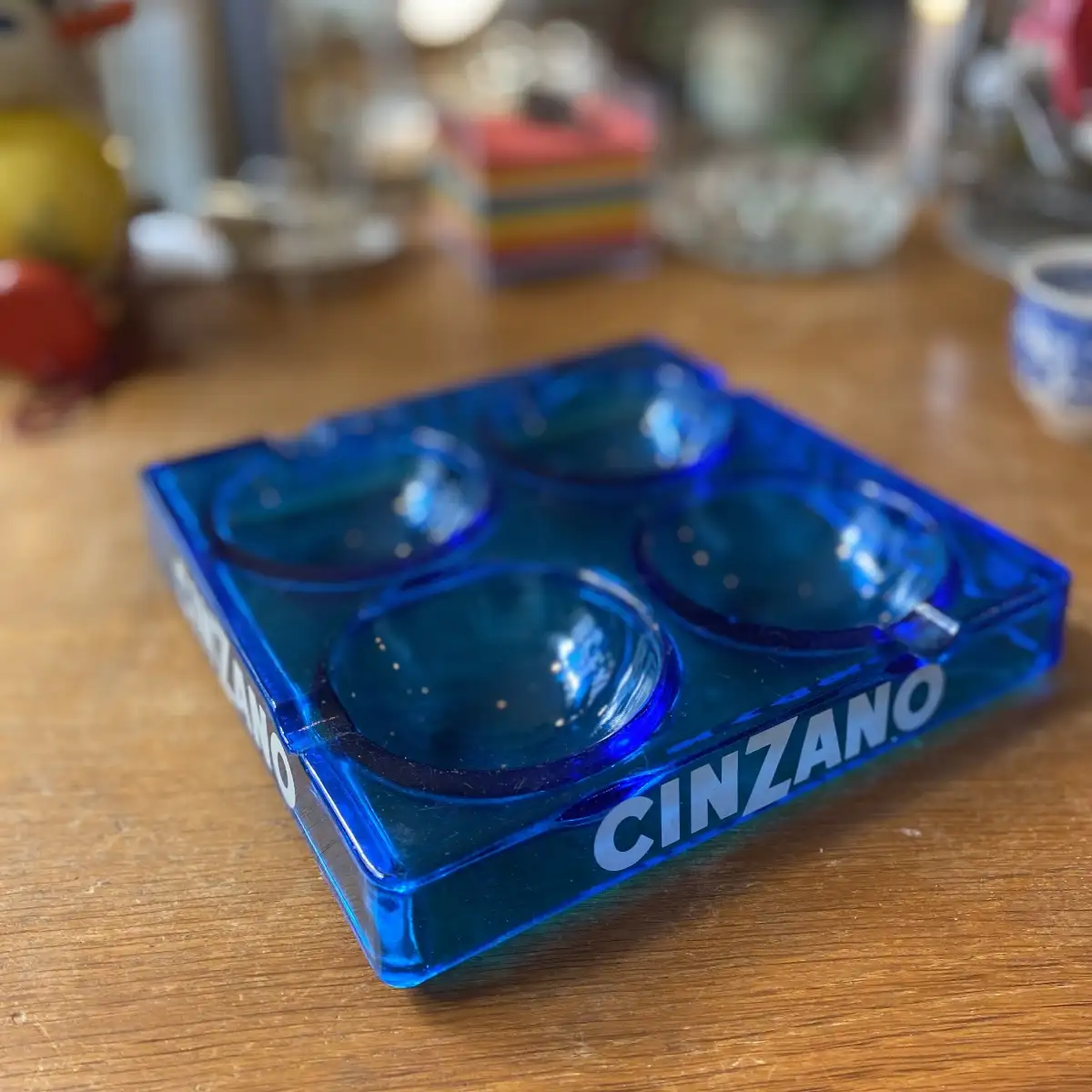 Cendrier carré bleu Cinzano