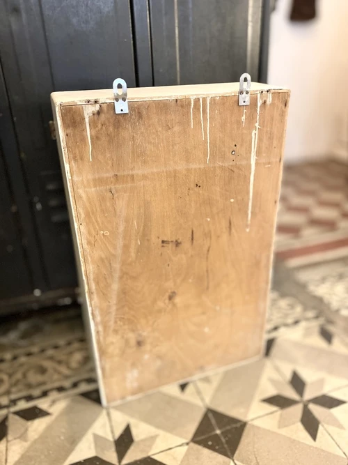 Armoire à pharmacie vintage en bois avec miroir