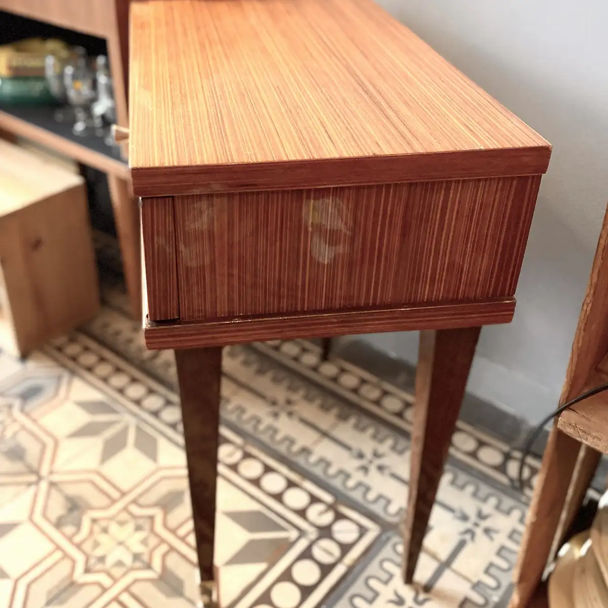 Petite table de chevet vintage années 60.