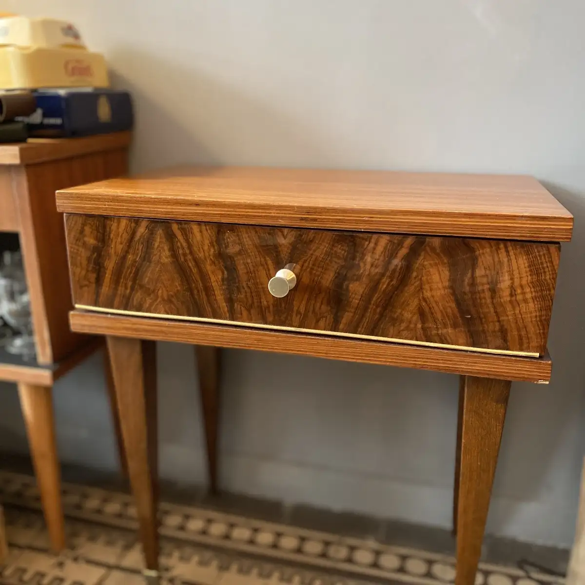 Petite table de chevet vintage années 60.